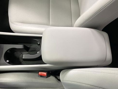 New 2026 Hyundai Kona SE image 17