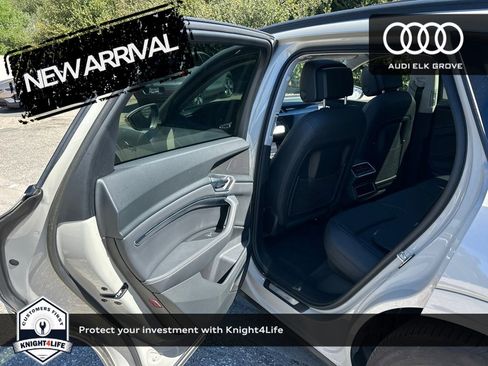 Used 2022 Audi e-tron Premium Plus w/ Premium Plus Package image 13