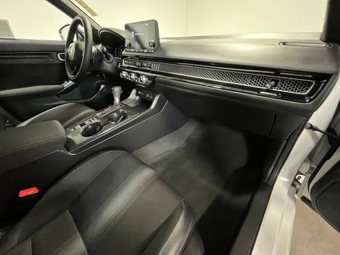 Used 2024 Honda Civic Sport image 9