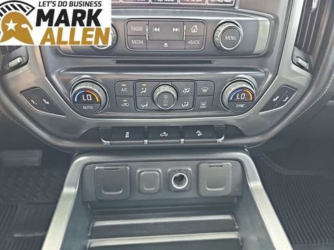 Used 2018 Chevrolet Silverado 1500 LTZ Z71 AWD/4WD image 17