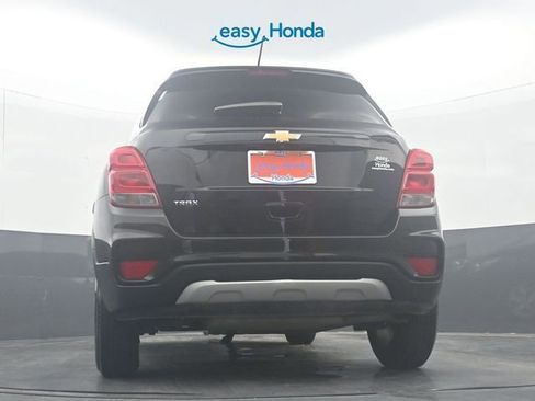 Used 2021 Chevrolet Trax LT w/ Driver Confidence Package image 32