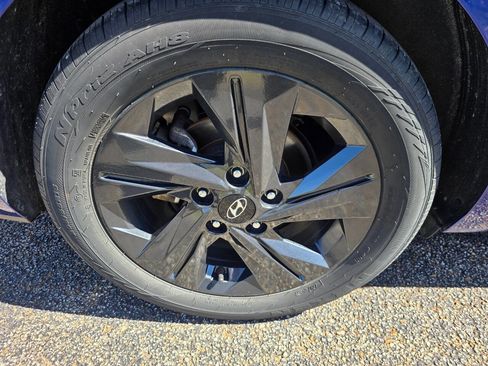 Used 2022 Hyundai Elantra SEL FWD image 21