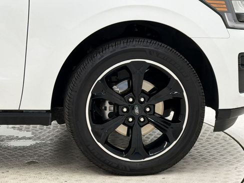 Used 2023 Ford Expedition Max Limited AWD/4WD image 13