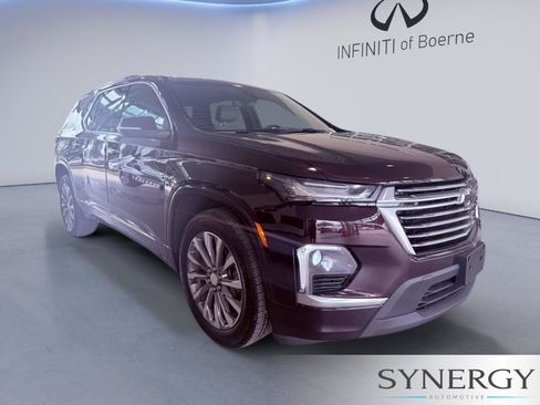 Used 2022 Chevrolet Traverse Premier w/ LPO, Floor Liner Package AWD/4WD image 3
