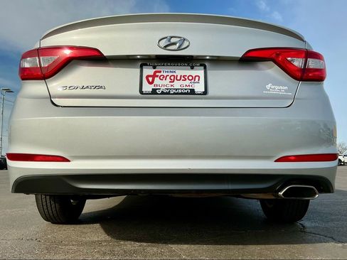 Used 2015 Hyundai Sonata SE image 15