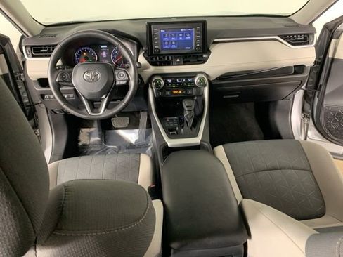Used 2019 Toyota RAV4 XLE w/ Convenience Package image 34