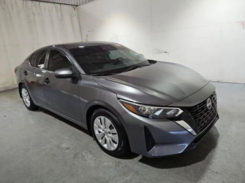 Used 2024 Nissan Sentra S FWD image 2