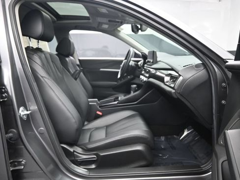 Used 2025 Acura Integra FWD image 28