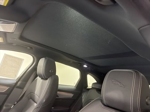 New 2026 Jaguar F-PACE R-Dynamic S image 19