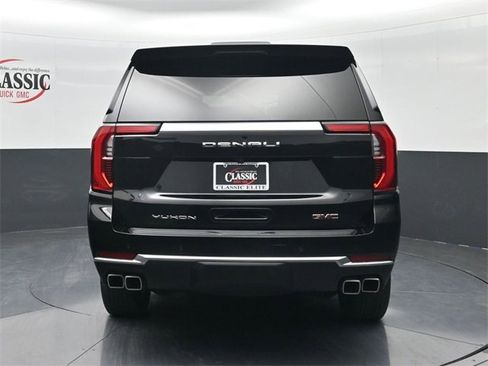 Used 2025 GMC Yukon Denali image 8