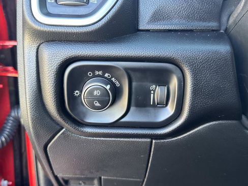 Used 2024 RAM 2500 Big Horn w/ Bed Utility Group image 20