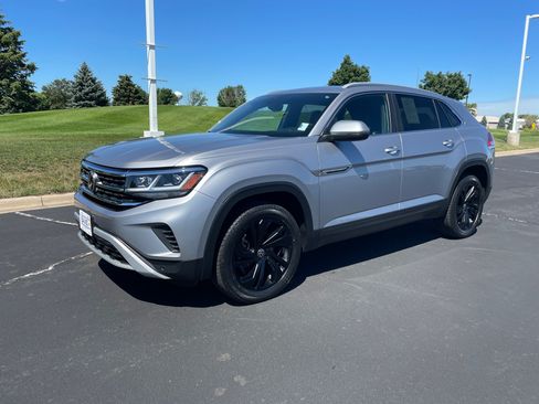 Used 2021 Volkswagen Atlas Cross Sport SEL w/ Cross Sport MDO Package AWD/4WD image 1