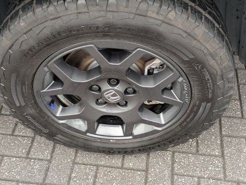 Used 2025 Honda Pilot TrailSport image 13