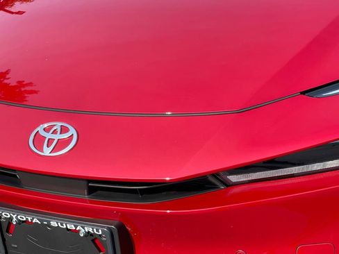 Used 2024 Toyota Prius Prime FWD image 20