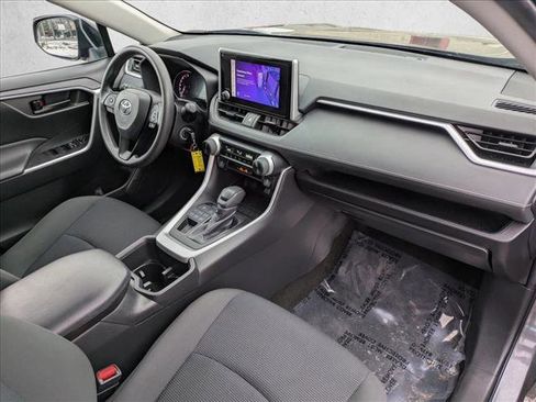 Used 2024 Toyota RAV4 LE image 21