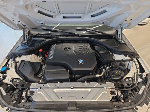 Used 2024 BMW 230i Coupe w/ Convenience Package RWD image 30