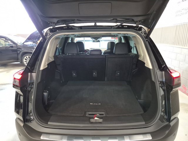Certified 2023 Nissan Rogue SV w/ SV Premium B Package AWD/4WD image 22