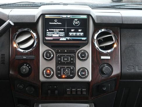 Used 2015 Ford F350 Lariat w/ Lariat Interior Package image 26