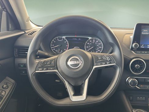 Certified 2025 Nissan Sentra SV FWD image 9