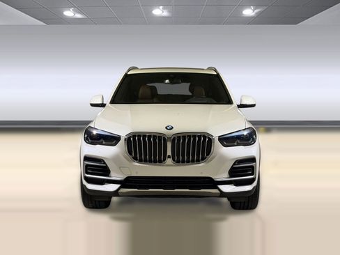 Used 2023 BMW X5 xDrive40i w/ Premium Package AWD/4WD image 6