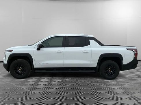New 2025 Chevrolet Silverado EV LT image 6