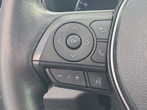 Certified 2021 Toyota RAV4 XLE Premium image 22