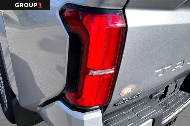 Certified 2025 Toyota Tacoma SR5 AWD/4WD image 29