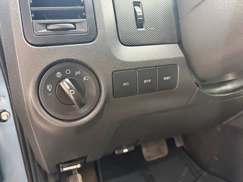 Used 2012 Ford Escape XLT FWD image 16