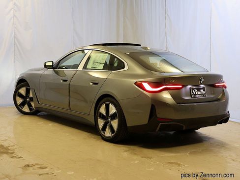 New 2026 BMW i4 xDrive40i image 9