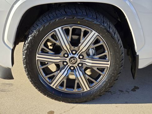 Used 2023 Toyota Sequoia Capstone image 7