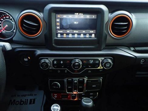 Used 2021 Jeep Gladiator Mojave w/ Cold Weather Group image 14
