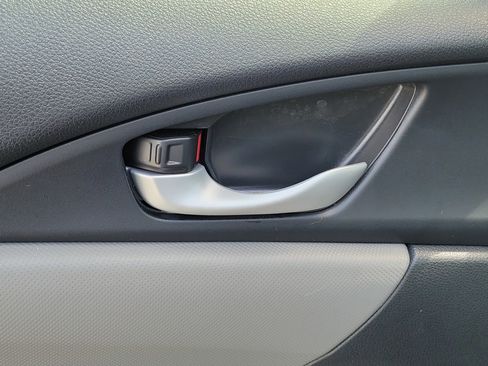 Used 2020 Honda Civic LX image 12