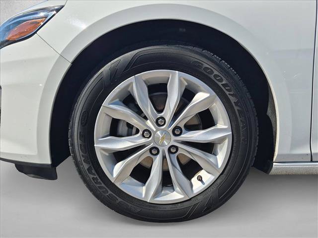 Used 2025 Chevrolet Malibu LT FWD image 23