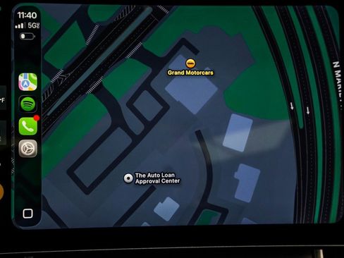 Used 2025 Land Rover Range Rover Velar Dynamic SE image 24