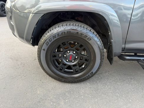 Used 2016 Toyota 4Runner SR5 Premium AWD/4WD image 13