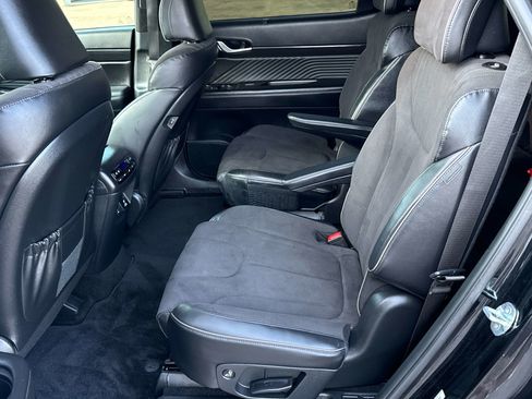 Used 2025 Hyundai Palisade Calligraphy image 13