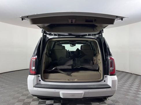 Used 2016 GMC Yukon SLT w/ Premium Edition image 48
