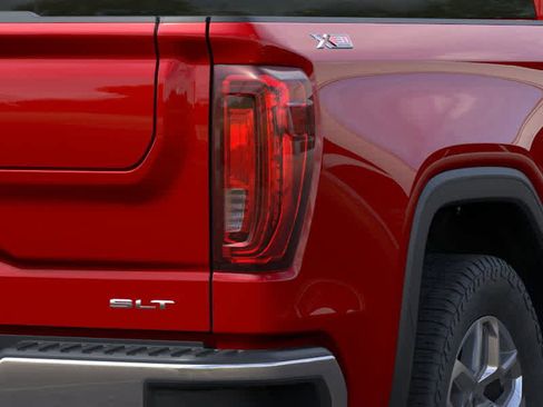 New 2026 GMC Sierra 1500 SLT image 11