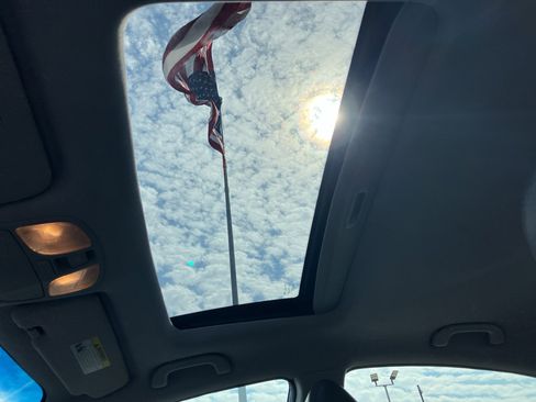 Used 2013 Hyundai Sonata Limited image 25