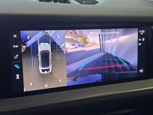 Certified 2025 Porsche Cayenne Coupe image 49