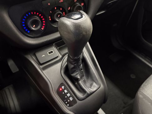 Used 2022 RAM ProMaster City Tradesman FWD image 19