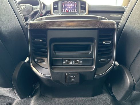 Used 2020 RAM 1500 Laramie image 27