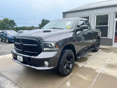 Used 2018 RAM 1500 Sport w/ Quick Order Package 27Q Night AWD/4WD image 4