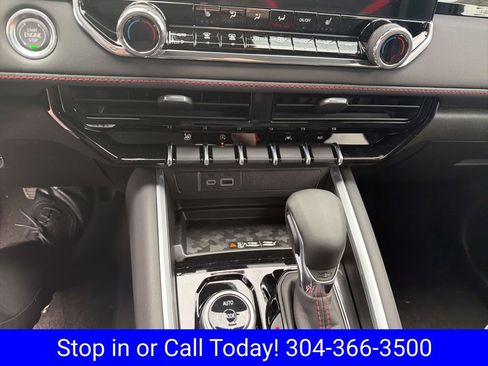 New 2026 Chevrolet Colorado Z71 w/ Midnight Edition AWD/4WD image 21