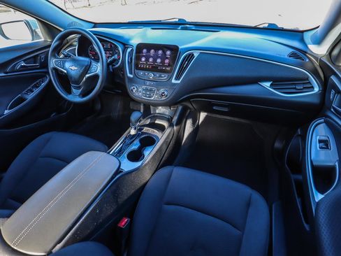 Used 2024 Chevrolet Malibu LT image 30