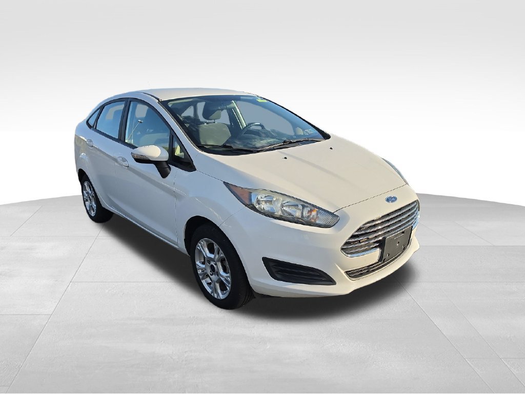 Used 2016 Ford Fiesta SE FWD image 2