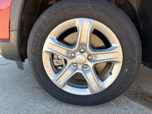 New 2024 Jeep Compass Sport image 11