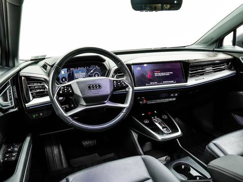 Used 2024 Audi Q4 e-tron Prestige AWD/4WD image 5