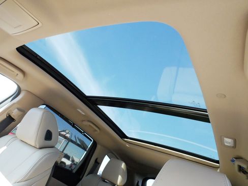 Used 2023 Acura MDX SH-AWD w/ Advance Package image 38