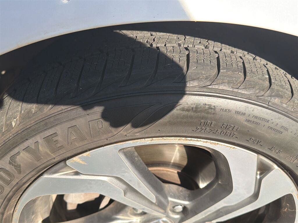 Used 2019 Honda Accord EX image 9